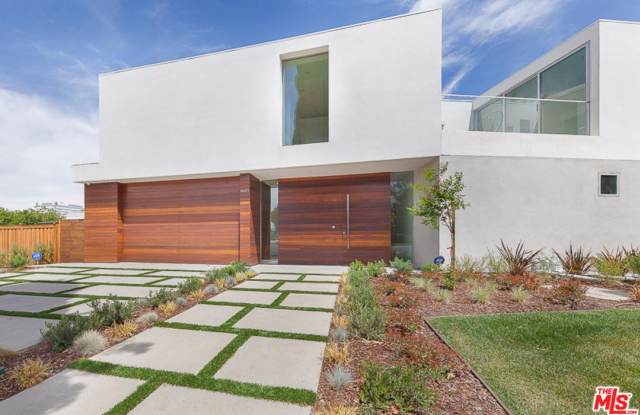 4422 SHERMAN OAKS Circle Gallery 2