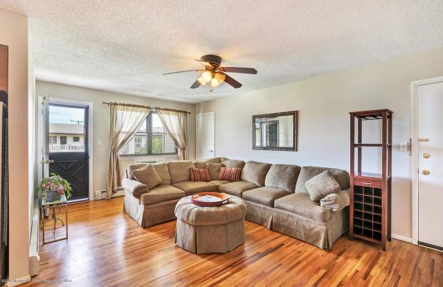 140 Wharfside Drive Gallery 2