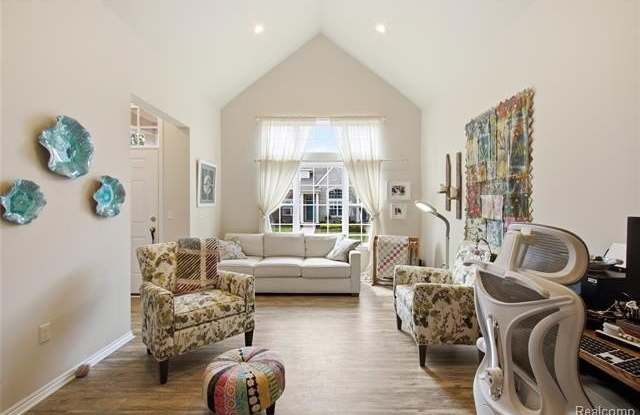 1211 Starwood Lane Gallery 3