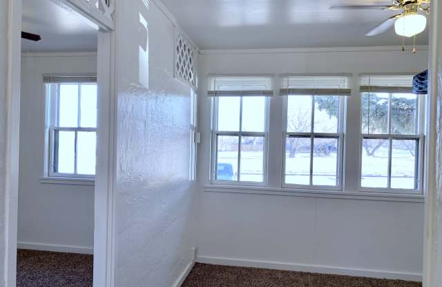 1 bedroom/1 Bath, Furnished or Unfurnished Gallery 3