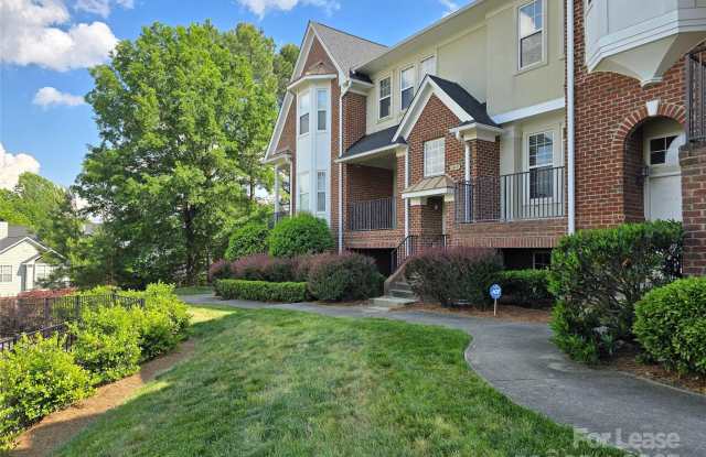 14243 Richmond Park Avenue photos photos