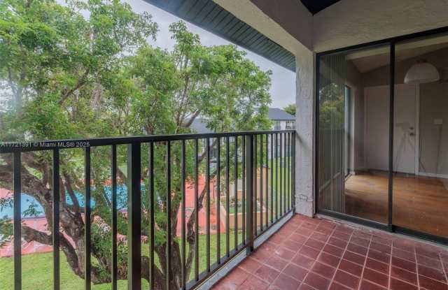 6745 SW 132nd Ave - 6745 Southwest 132nd Avenue, Kendale Lakes, FL 33183