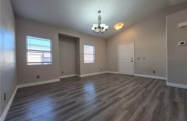 2053 Quarry Ridge Street Gallery 2