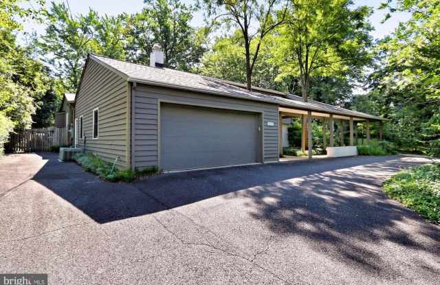 6154 BEACHWAY DR Gallery 3