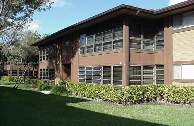4890 NW 102nd Ave - 4890 Northwest 102nd Avenue, Doral, FL 33178