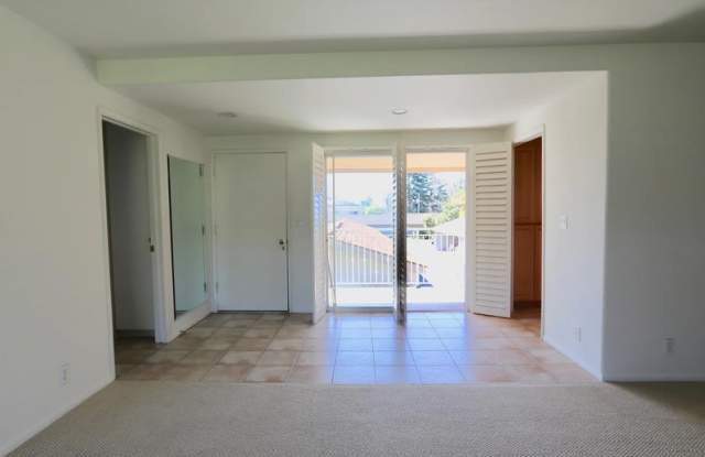 5796 Encina Rd Gallery 4
