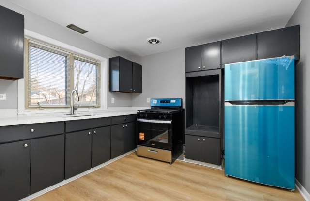 1828 W 107th St photos photos 1828 W 107th St photos photos