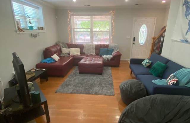 15 Gallatin St NW Gallery 4