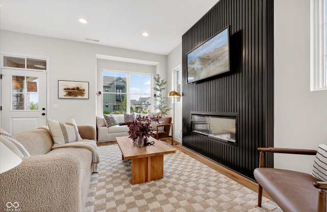 17362 Ackerson Boulevard Gallery 3