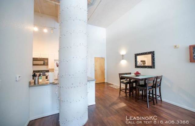 316 West 7th Street Gallery 3