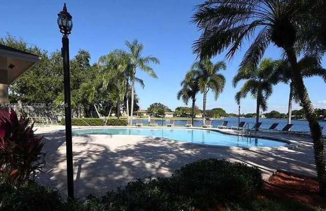 11838 NW 13TH ST #11838 PEMBROKE PINES, FL 33026 Gallery 3