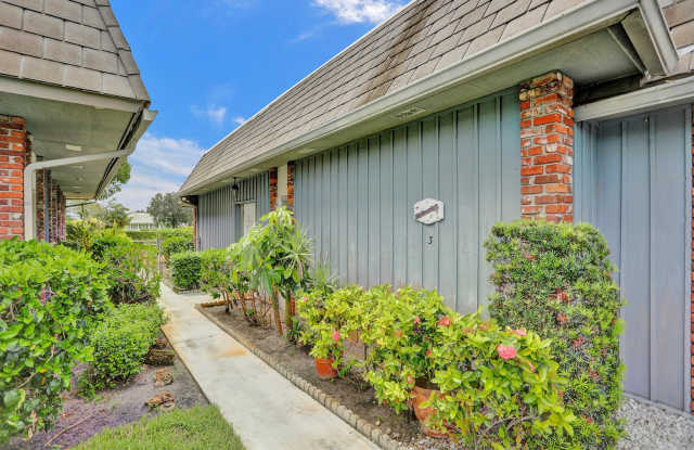 340 Orange Tree Drive Gallery 4