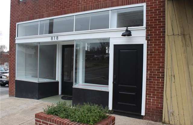818 Harper Avenue NW Gallery 2