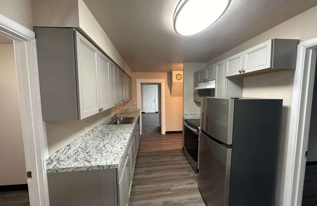 Beautifully renovated 3bedroom/2 bath house. 1/2 off 1st month's rent! photos photos Beautifully renovated 3bedroom/2 bath house. 1/2 off 1st month's rent! photos photos