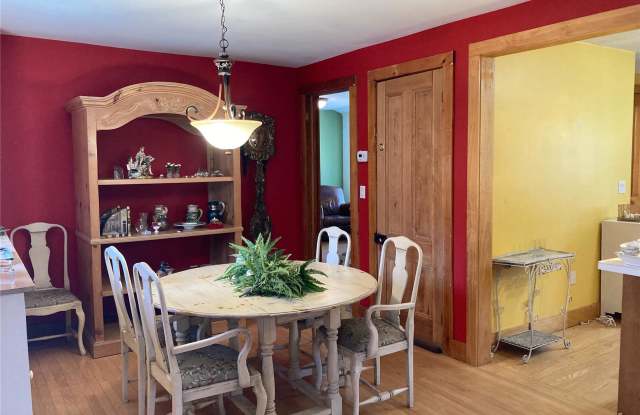 79 Cresent Beach Road Gallery 2