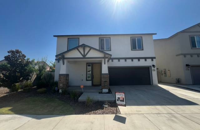 Stunning 3 bedroom, 3 bathroom home located in Visalia, CA. photos photos