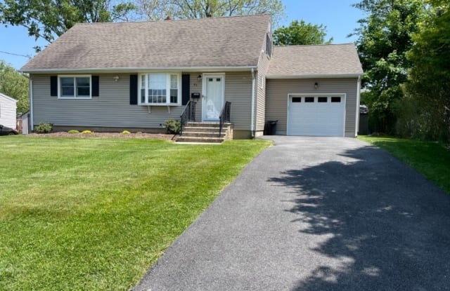 96 Carlson Pkwy - 96 Carlson Parkway, Essex County, NJ 07009