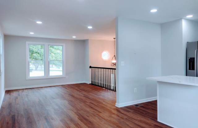 12707 DUCKETTOWN Road Gallery 3
