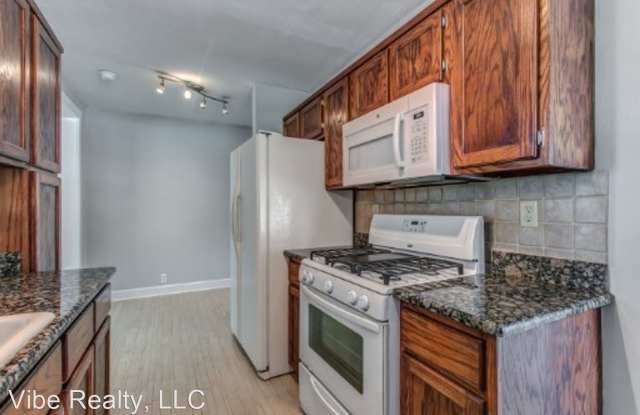 1700 Stewart Place Gallery 4