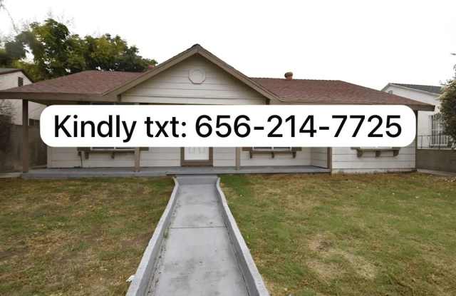 10831 Rosecrans Avenue photos photos