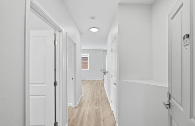 1Bd/1Ba Sammamish Condo Gallery 3