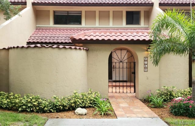 3750 W Alcantara Ave - 3750 Alcantara Ave, Doral, FL 33178