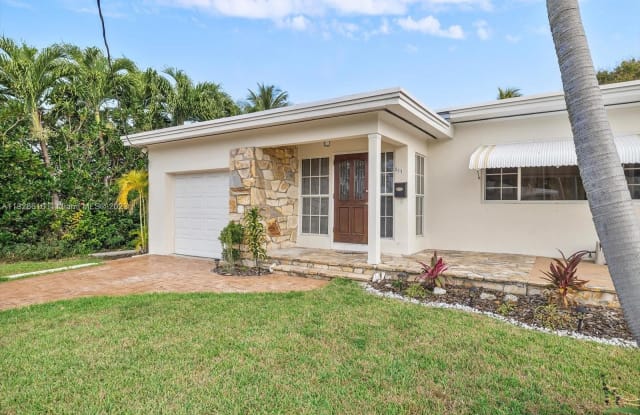 817 Surfside Blvd - 817 Surfside Boulevard, Surfside, FL 33154 817 Surfside Blvd - 817 Surfside Boulevard, Surfside, FL 33154