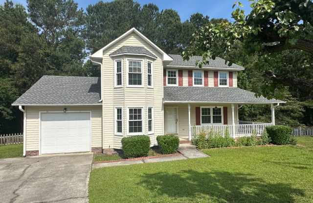3 Bedroom, 2.5 Bath 2 Story off Ramsey Street located in a Quiet Cul-de-sac. Gallery 1
