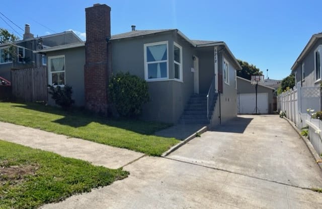 5212 Sierra Avenue photos photos