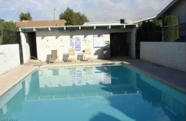 5805 SMOKE RANCH Road photos photos