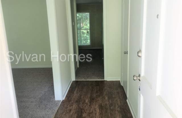 2975 Branchwood Drive Gallery 2