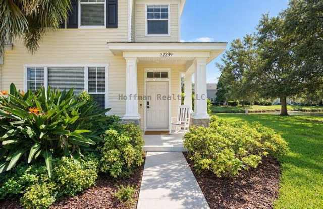 12239 Country White Circle Gallery 1