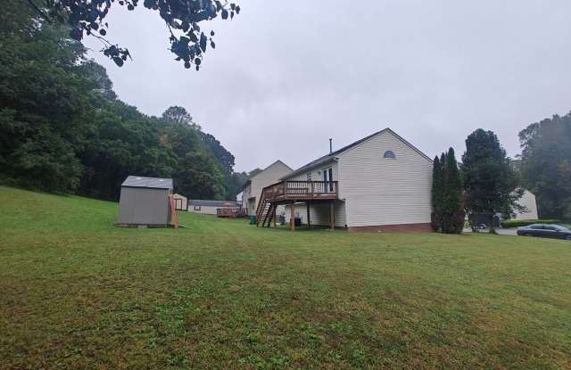 4 bedroom home Gallery 4