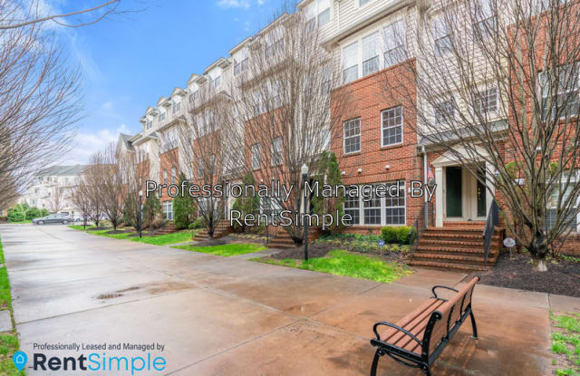 7184 Little Thames Dr - 7184 Little Thames Drive, Gainesville, VA 20155