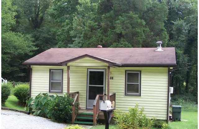 Delightful 1 Bed/1 Bath Home - Quiet Street - Outside Storage Building - Mooresville Graded School District photos photos