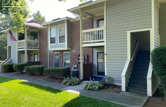 8019 Greenside Ct - 8019 Greenside Court, Charlotte, NC 28277