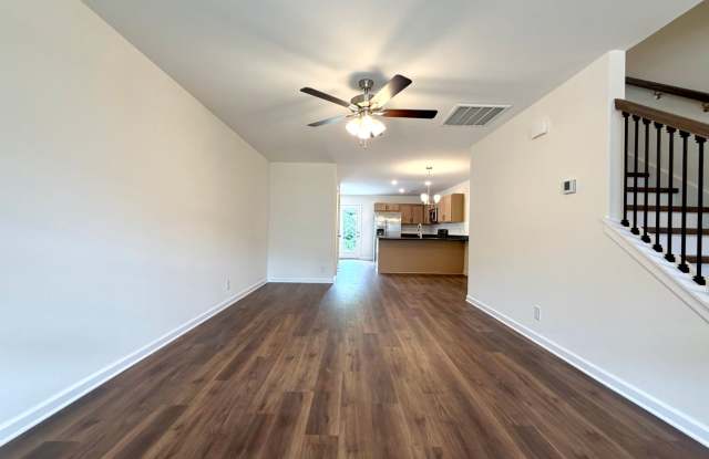 Serene Townhomes - 904 Peaceful Place Gallery 2