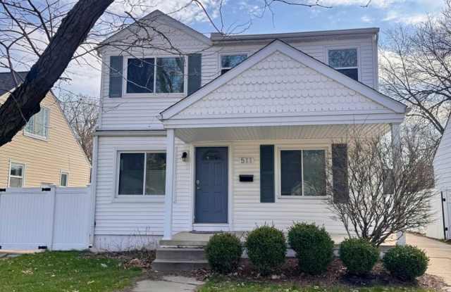 Spacious 5-Bedroom Home in Prime Royal Oak Location – $2,900/month photos photos