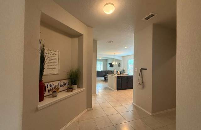 5703 Acacia Farm Gallery 3
