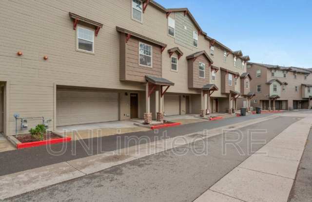 2443 West Pikes Peak Drive Gallery 2
