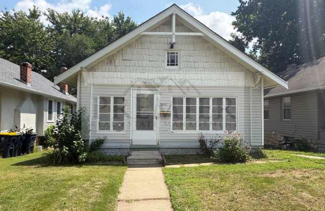 5607 Virginia Ave Kansas City , MO 64110 Ranch Style House //Rent: $1250 Deposit: $1250 photos photos