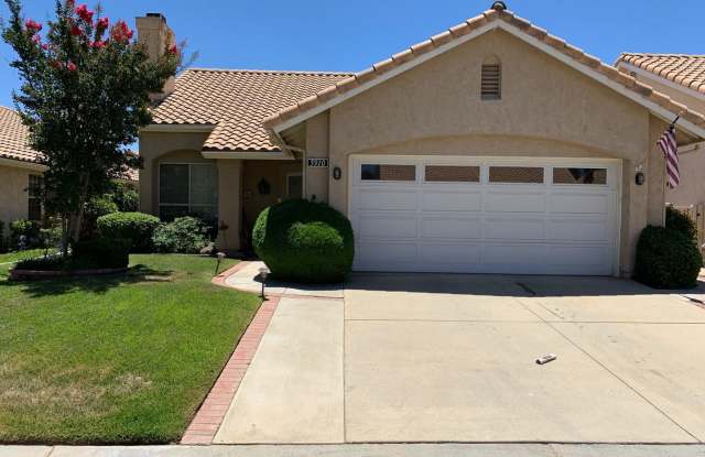 5910 Oakmont Dr - 5910 Oakmont Drive, Banning, CA 92220
