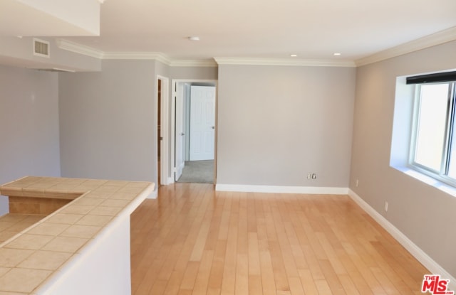 1510 S Barrington Ave - 1510 South Barrington Avenue, Los Angeles, CA 90025