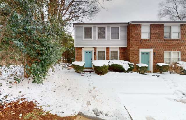 1211 Scaleybark Rd Unit C - Wonderful end unit townhome in the Pines at Woodlawn photos photos