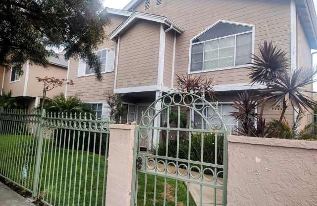 3 Bedroom | 3 Bath Townhome in Azalea Park photos photos