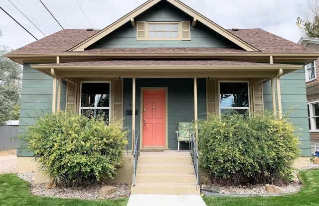 PET FRIENDLY 2 BEDROOM, 1 BATHROOM SINGLE FAMILY HOME CLOSE TO DOWNTOWN! photos photos