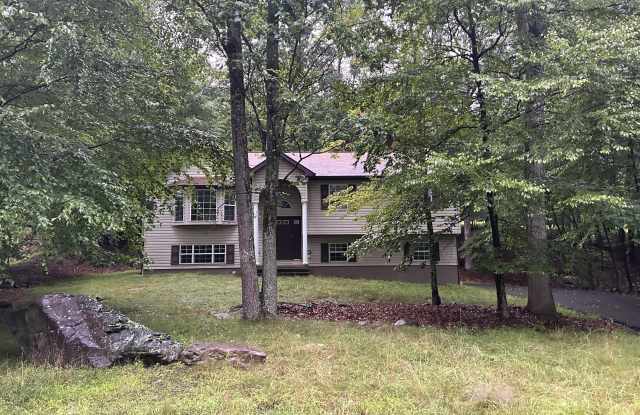 1147 Hunters Woods Drive Gallery 3