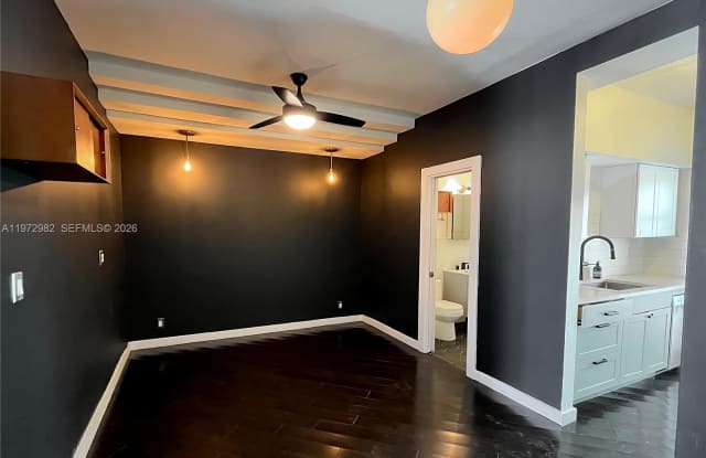 742 12th St photos photos