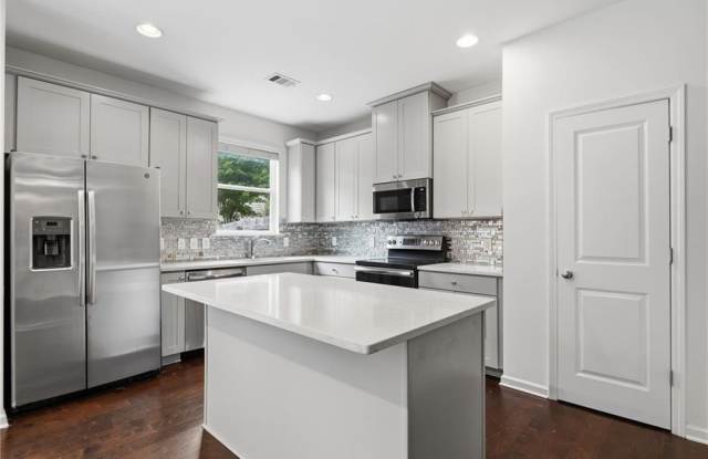 4917 Longview Walk photos photos