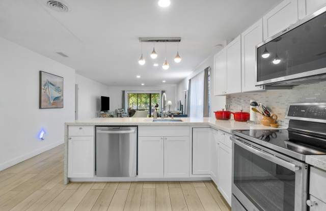 8436 CYPRESS Lane Gallery 2